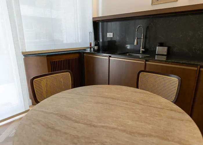 Apartment Chigi *
