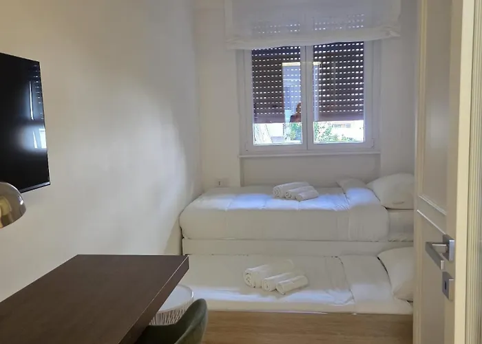 Apartment Chigi *